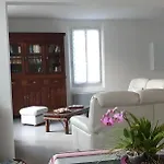 Grande Maison De *