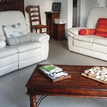 Grande Maison De Casa de Férias *